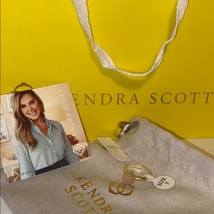 Size 7 Kendra Scott Ring